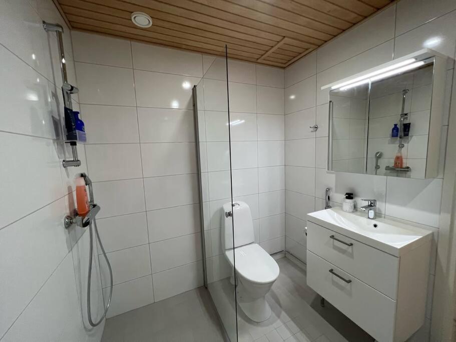 Suite - King Size Bed - Gym&Wifi - Indoor Parking 罗瓦涅米 外观 照片